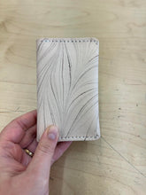 Load image into Gallery viewer, Marbled Leather Wallet