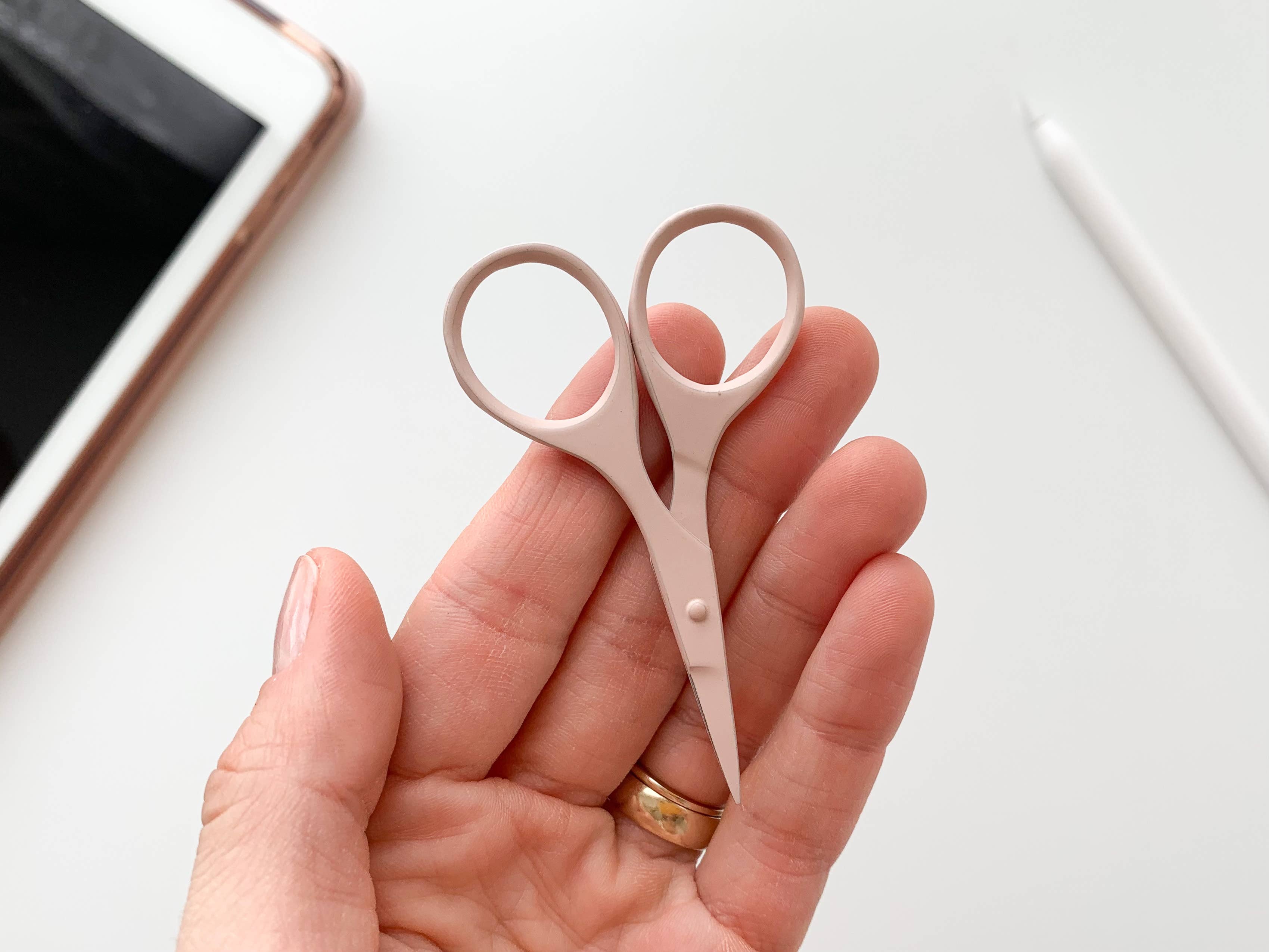 Small needlecraft scissors, tiny embroidery scissors: Rosewood