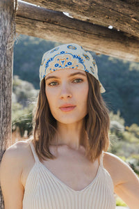 🌿 Colorful Paisley Headscarf - Retro, Colorful, Chic: Blue