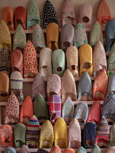 Moroccan Babouche Basic Slippers, Caramel: Medium