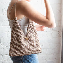 Load image into Gallery viewer, Tessa Tote Kit: With US 17 Needles / Mushroom
