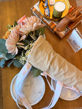 Load image into Gallery viewer, Flower Market Bag