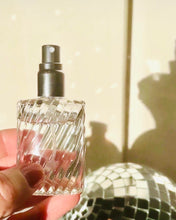 Load image into Gallery viewer, OCT 28th IN-PERSON -  Fall Perfume Making Essentials (aka Practically Magic Perfume!) with Camp Disco