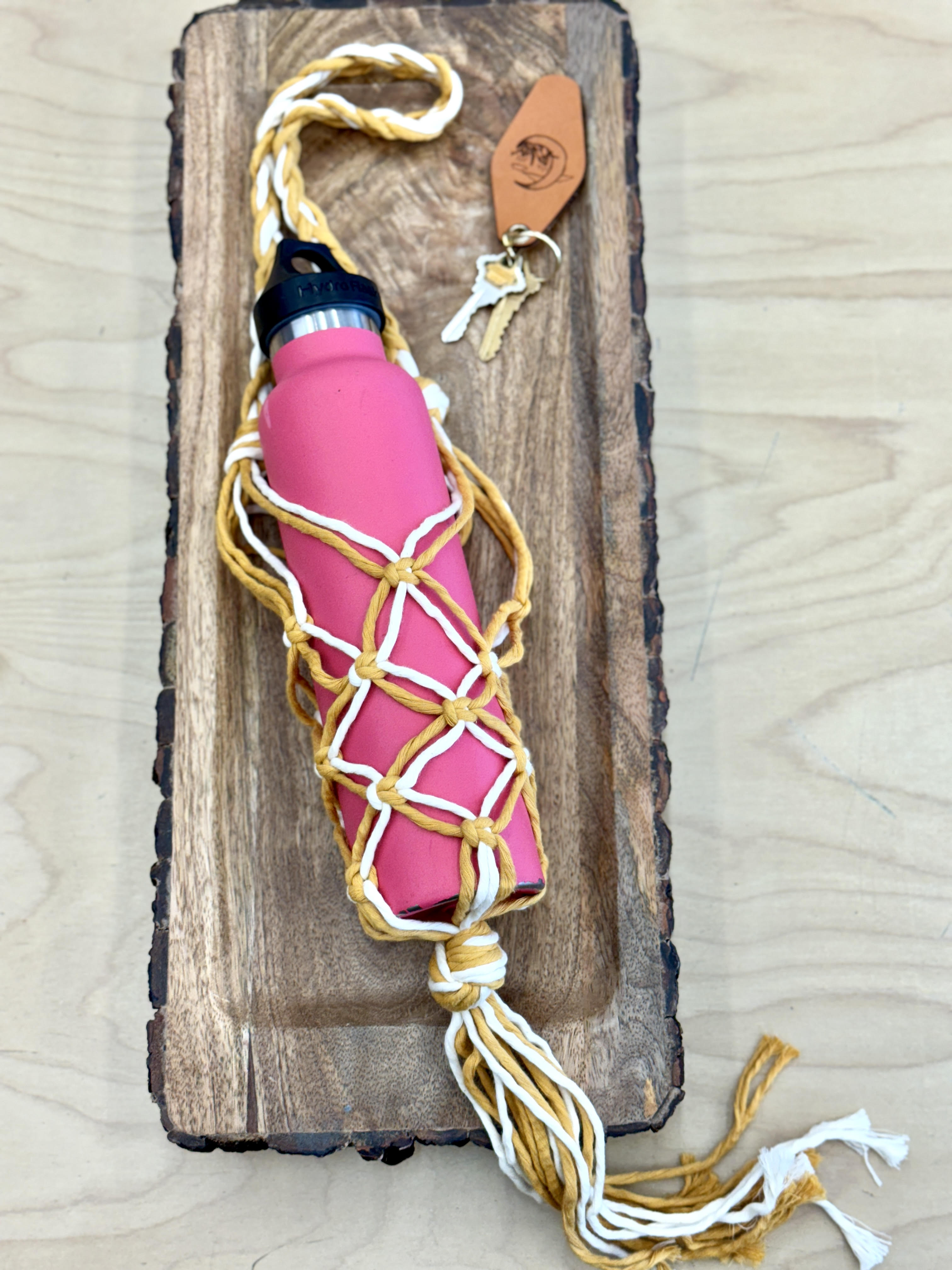 NOV 19th IN-PERSON - Macrame Waterbottle/Wine Tote with Denise Ambrosi