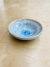 Load image into Gallery viewer, Vintage Small Studio Pottery Dish