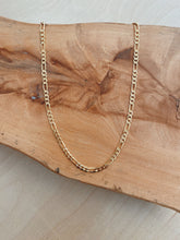 Load image into Gallery viewer, Vintage Figaro Necklace