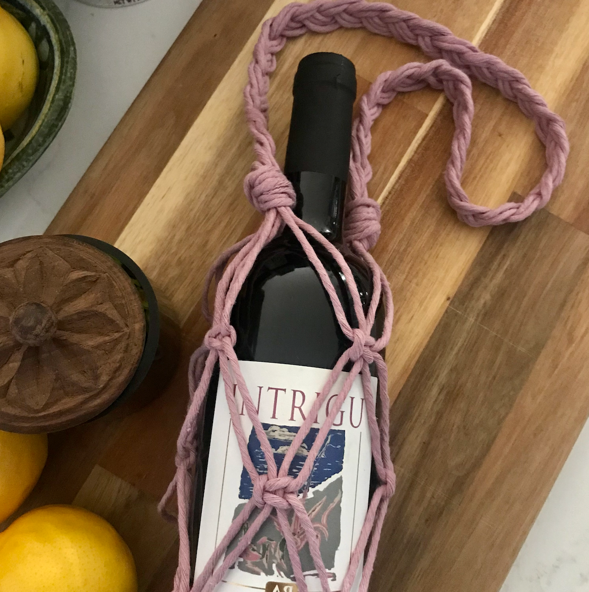 NOV 19th IN-PERSON - Macrame Waterbottle/Wine Tote with Denise Ambrosi