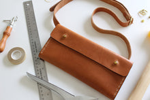Load image into Gallery viewer, AUG 13th IN-PERSON - Leather Waist Pack with Nikki &amp; Mallory