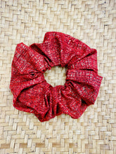 Load image into Gallery viewer, Scrunchies by Shannon Kaminaga - These Hands Makers Collective